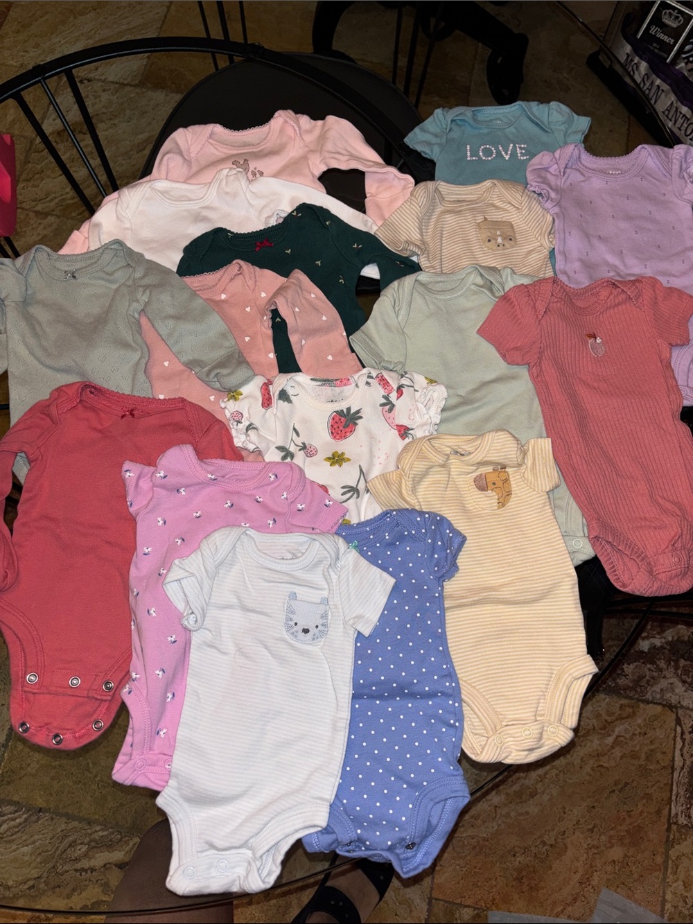 Carter’s newborn girls clothes bundle